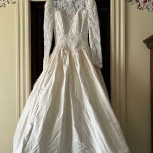 Vintage Wedding Dress!